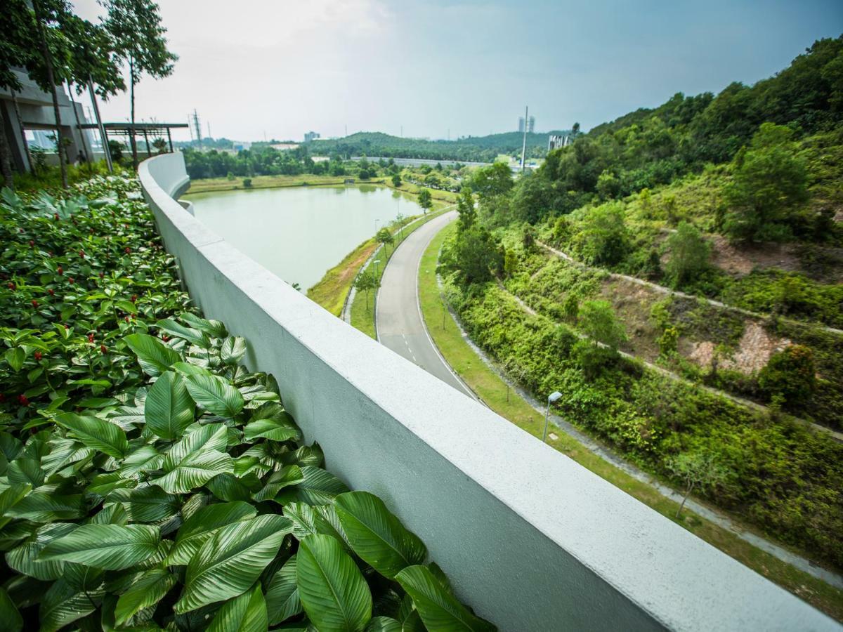 Iskandar Puteri Medini Famous Theme Park Nusajaya  Bagian luar foto